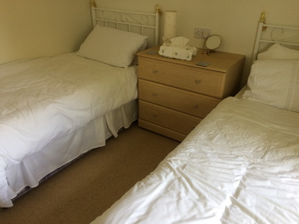 42 TwinBedroom (1) 2016x1512